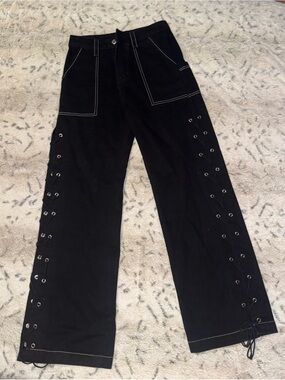 Black Lace-Up Wide Leg Cargo Jeans with Contrast Stitching and pockets